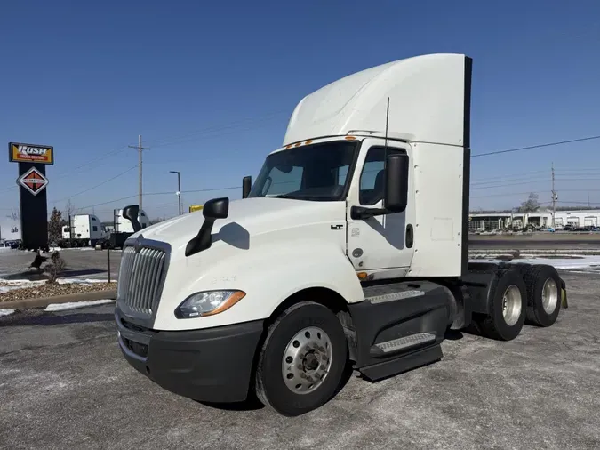 2021 International LT625