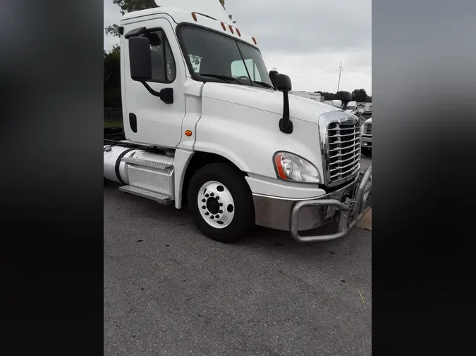 2019 FREIGHTLINER/MERCEDES CASCADIA 125