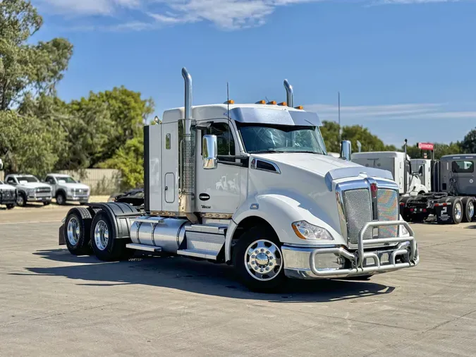 2022 KENWORTH T680