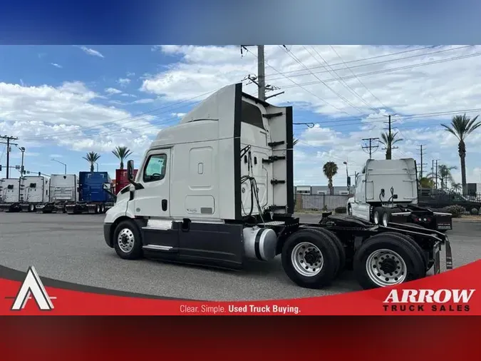 2021 FREIGHTLINER CA116