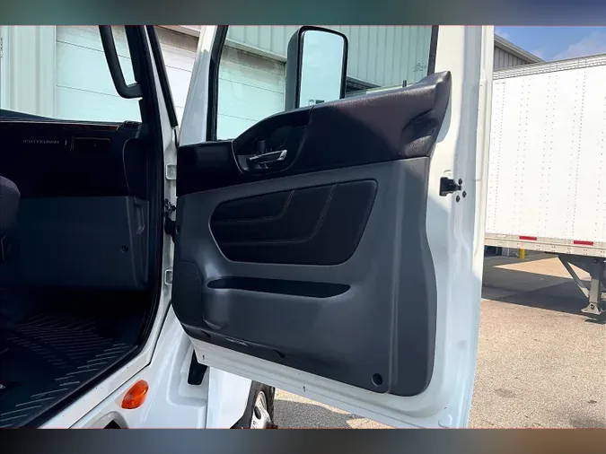 2022 INT LT625 6x4