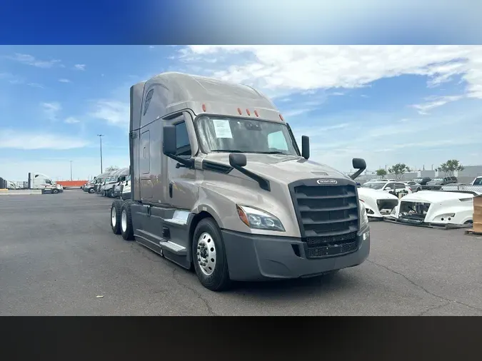 2023 Freightliner Cascadia9e125ab9a1668c86e6c34216af5bae99