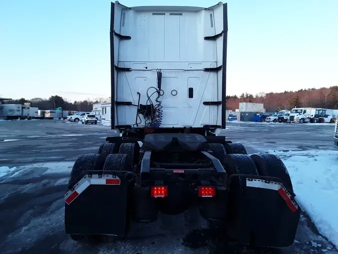 2020 NAVISTAR INTERNATIONAL LT625 SLPR CAB