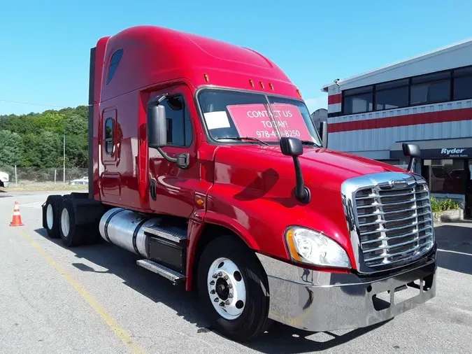 2020 FREIGHTLINER CASCADIA 125