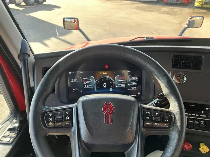 2024 Kenworth T680