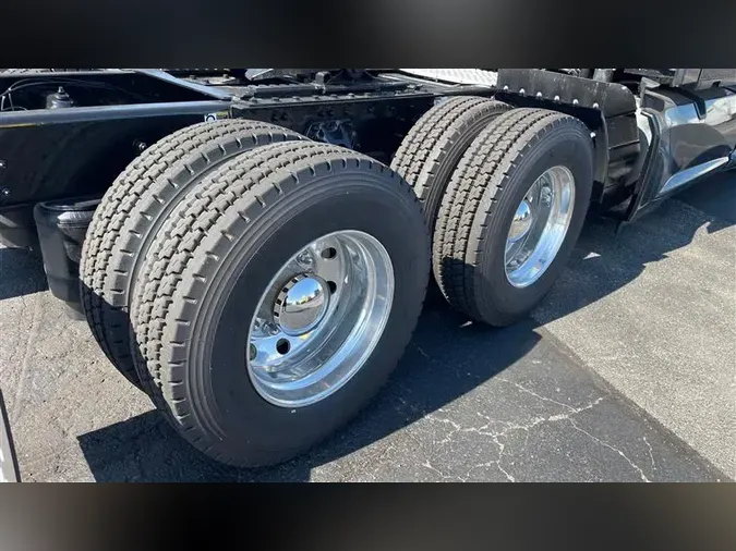 2021 KENWORTH T680