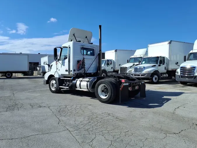 2016 VOLVO VNL42TRACTOR9e163303bf74ef6414f351806fb1db86