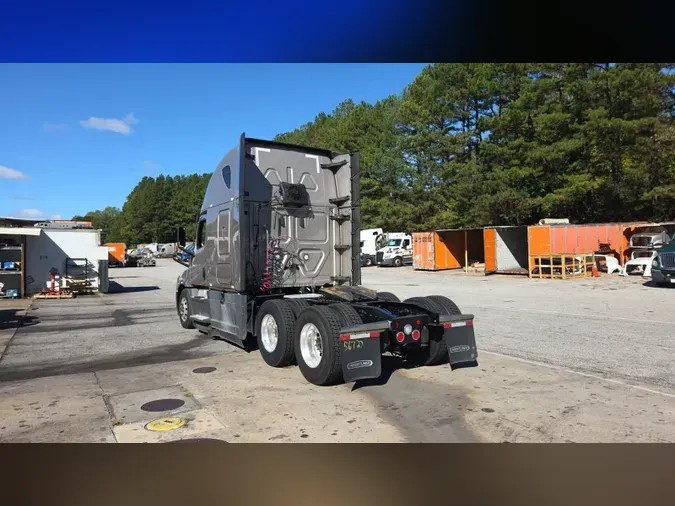 2023 Freightliner Cascadia 1269e173f6901d39b7d9f7802a5f4480775