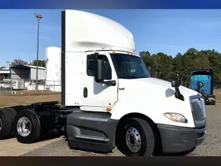 2021 INT LT625 6x4