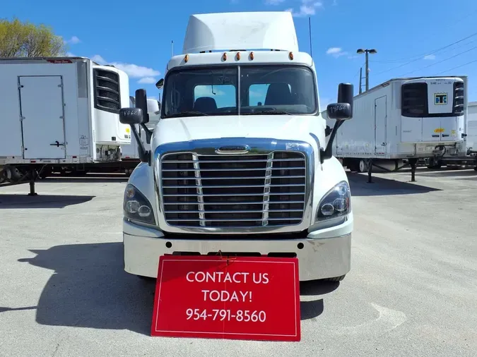 2018 FREIGHTLINER/MERCEDES CASCADIA 125