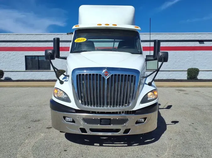 2019 NAVISTAR INTERNATIONAL RH613 DAYCAB S/A9e1cf9be7bef6bbe8d66ef504afc651b
