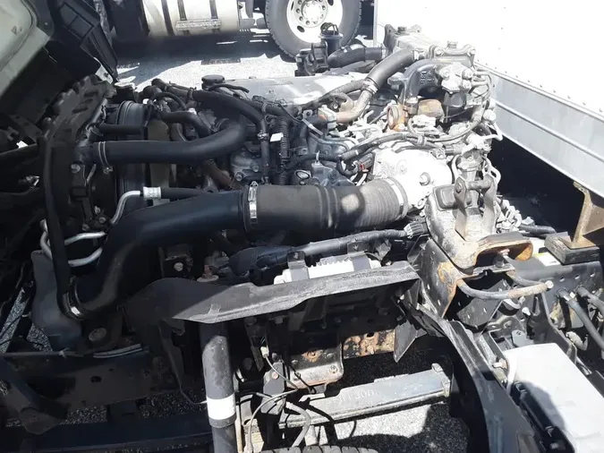 2018 ISUZU NPR HD