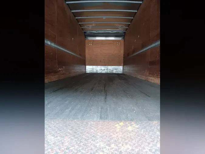 2016 FREIGHTLINER M2 106
