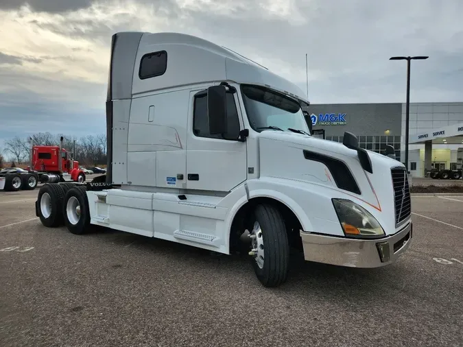 2013 VOLVO VNL6T670