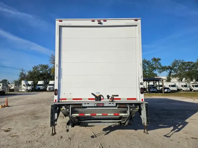 2019 FREIGHTLINER/MERCEDES M2 106