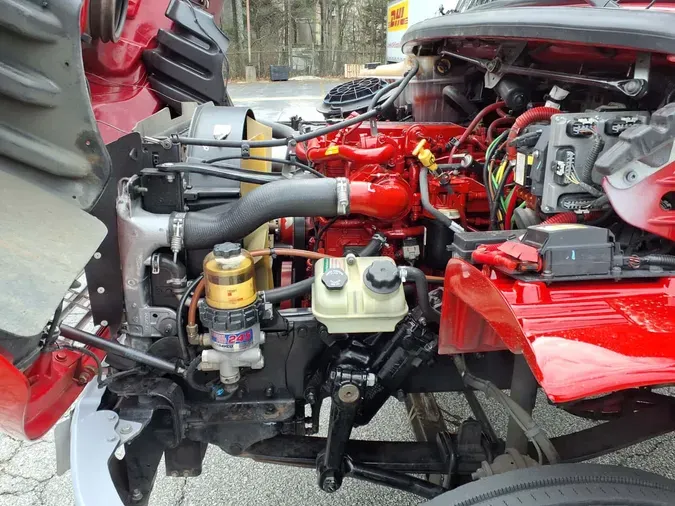 2019 FREIGHTLINER/MERCEDES M2 106