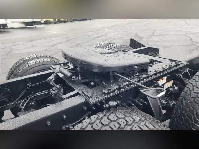 2023 FREIGHTLINER CA126