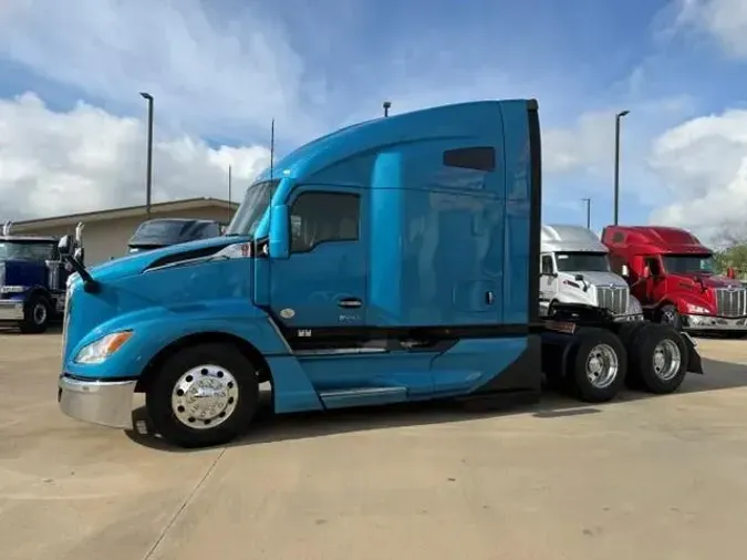 2023 Kenworth T680