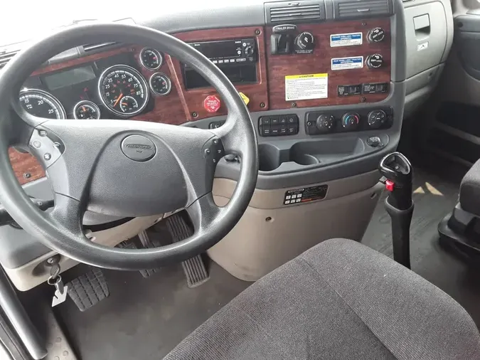 2018 FREIGHTLINER/MERCEDES CASCADIA 125