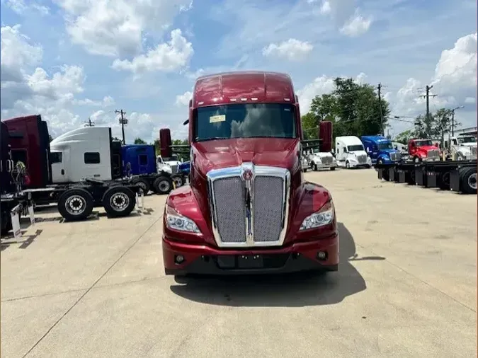 2025 Kenworth T680