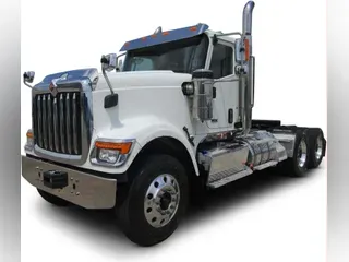 2021 International HX520