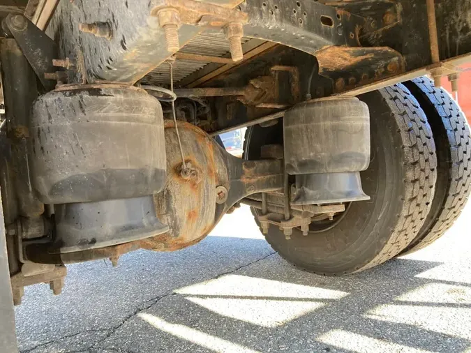 2019 FREIGHTLINER/MERCEDES M2 106