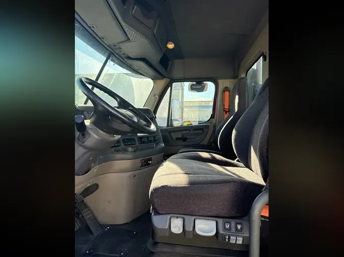 2016 FREIGHTLINER/MERCEDES CASCADIA 125