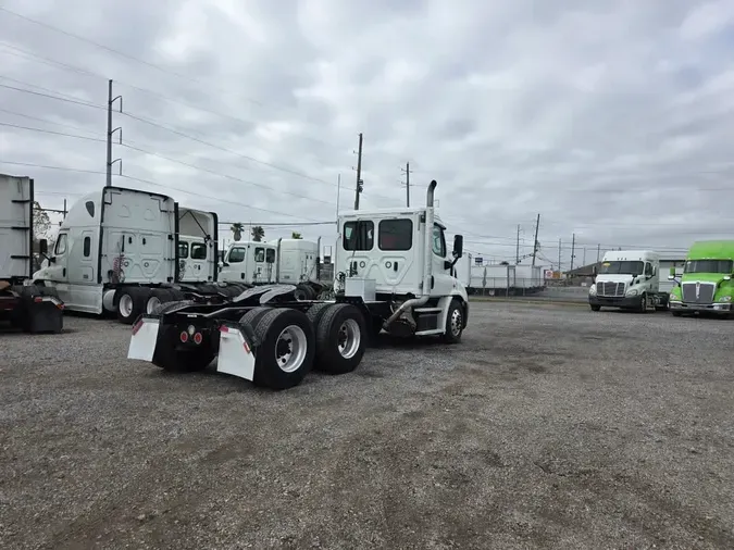 2018 FREIGHTLINER/MERCEDES CASCADIA 1139e46422988957ba50e6e184de0b46fa2