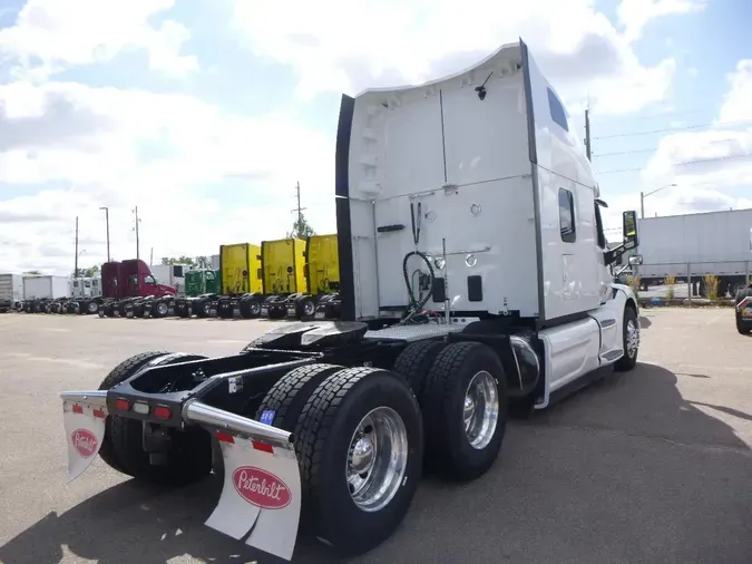 2022 Peterbilt 579