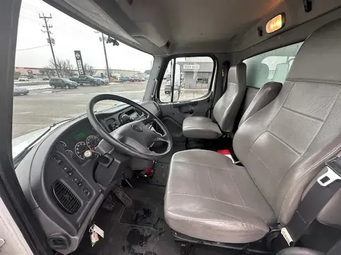 2017 Freightliner Business Class M2 106