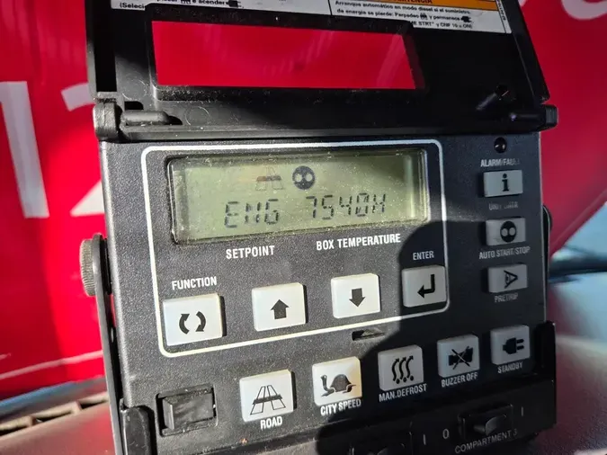 2017 FREIGHTLINER/MERCEDES M2 106