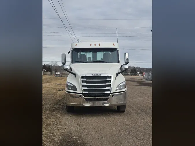 2025 Freightliner New Cascadia