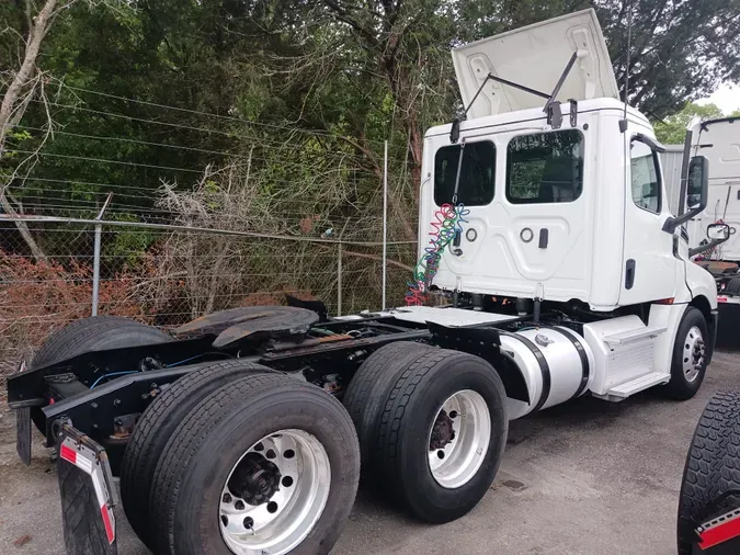 2019 FREIGHTLINER/MERCEDES NEW CASCADIA PX12664