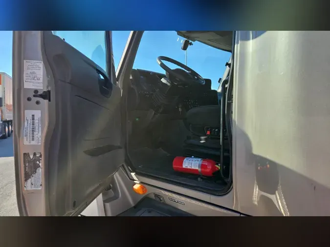 2022 International LT9e4c6823563b3d80f882eed1a8c569ed