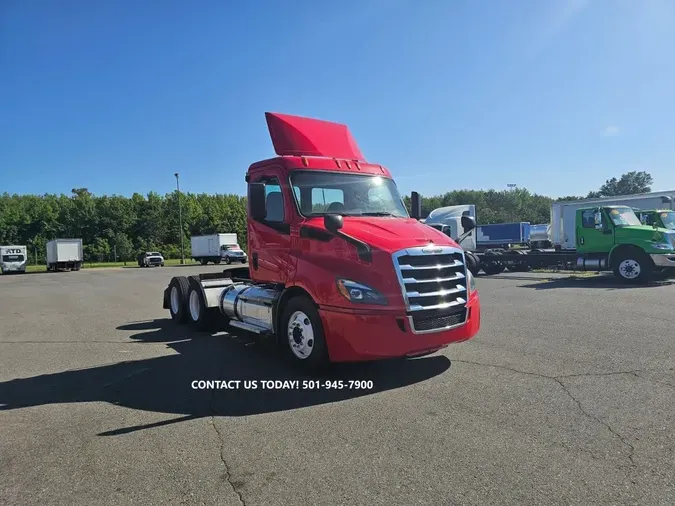2019 FREIGHTLINER NEW CASCADIA 116