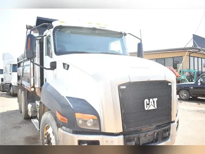 2015 CATERPILLAR CT660S