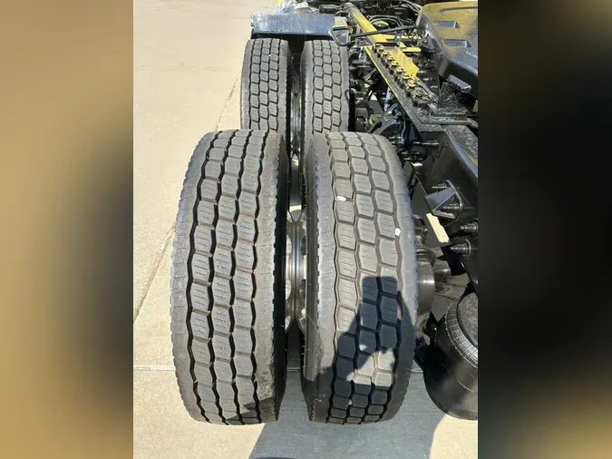 2023 Peterbilt 5799e4edd82763df17442bc4e35165f6257