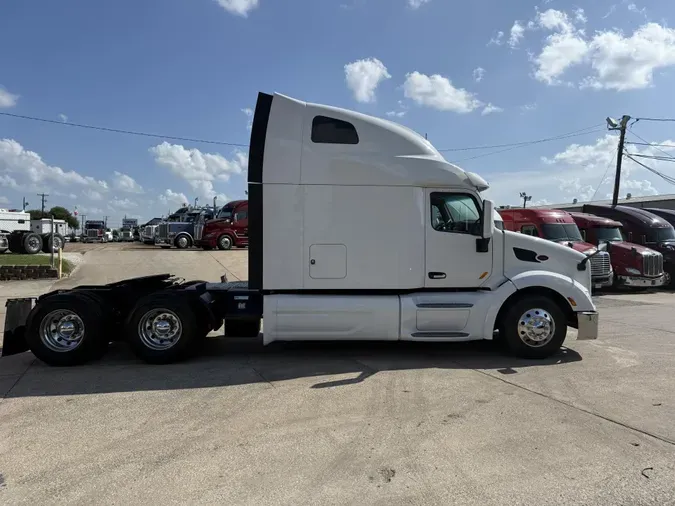 2022 Peterbilt 579