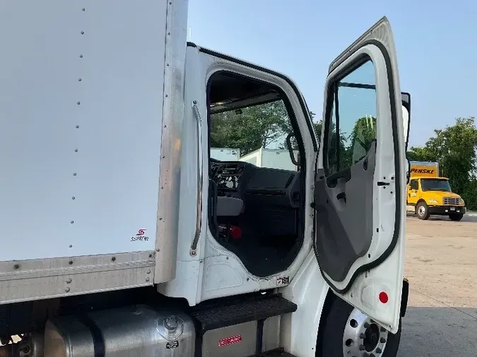 2019 Freightliner M2