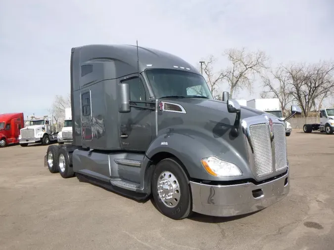 2022 Kenworth T680