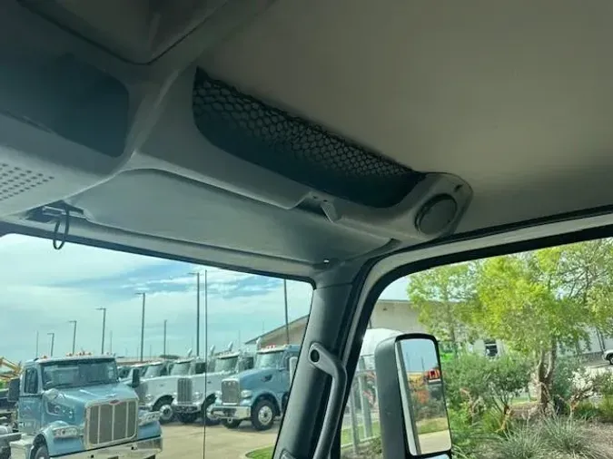 2019 International LT625