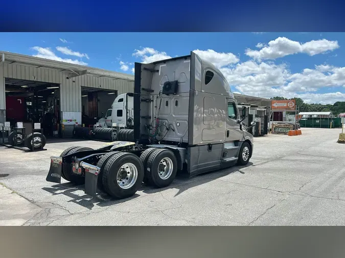 2023 Freightliner Cascadia 1269e5ad328da0bc7595ecb7ad901e9f00c