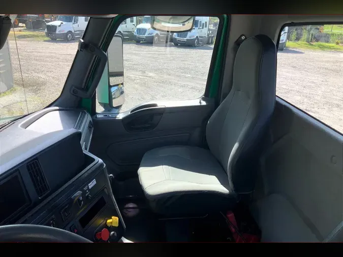 2020 INT LT625 6x4