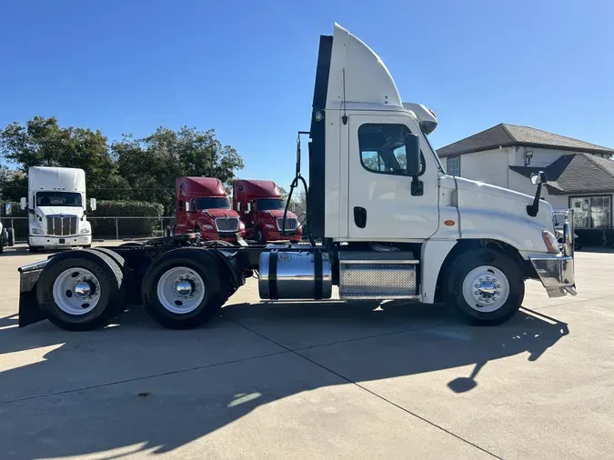 2015 Freightliner Cascadia