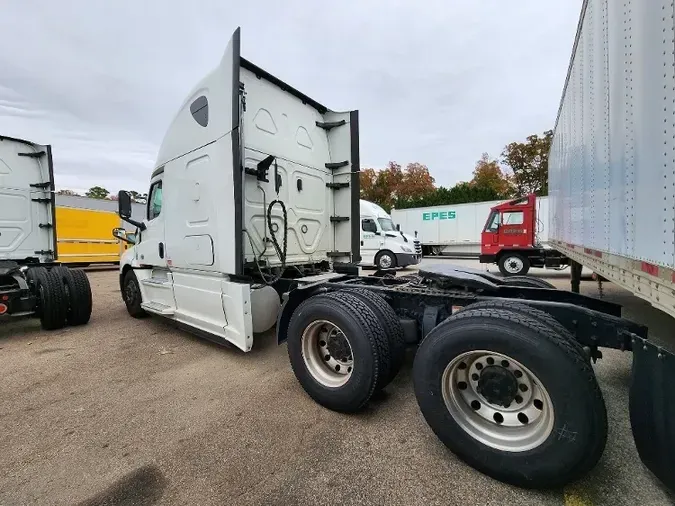 2020 Freightliner T12664ST