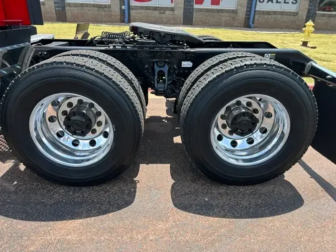 2023 KENWORTH T680