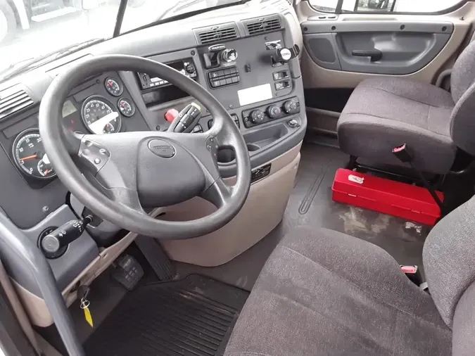2019 FREIGHTLINER CASCADIA 125