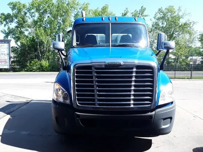 2020 FREIGHTLINER/MERCEDES CASCADIA 125