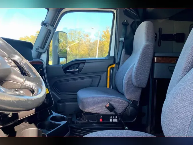 2021 INT LT625 6x49e6ef6cffdf402e458f44d26955ee9e6