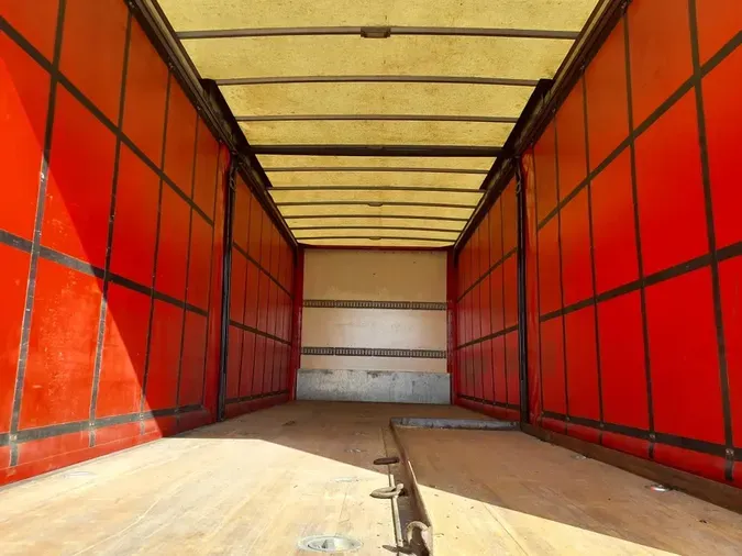 2020 FREIGHTLINER/MERCEDES M2 106